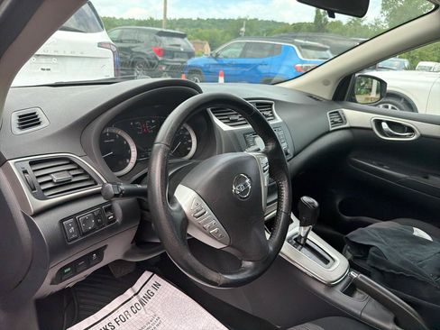 Used 2015 Nissan Sentra SV FWD image 18