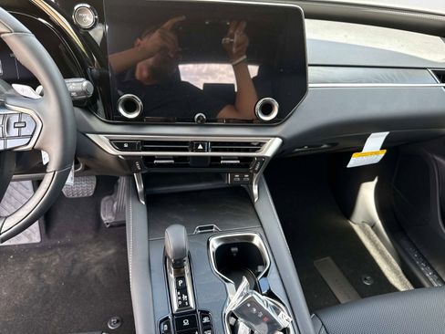 New 2026 Lexus RX 450h AWD image 21