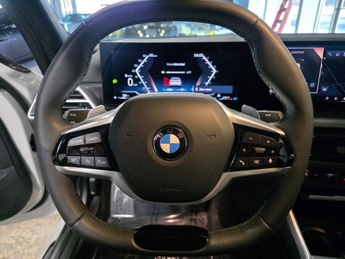 Used 2025 BMW 330i xDrive Sedan image 9