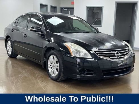 Used 2010 Nissan Altima 2.5 SL w/ SL Pkg FWD image 3
