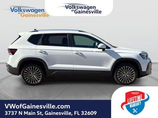 Used 2025 Volkswagen Taos SE FWD video 2