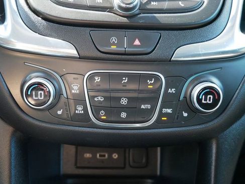 Used 2023 Chevrolet Equinox LT image 16