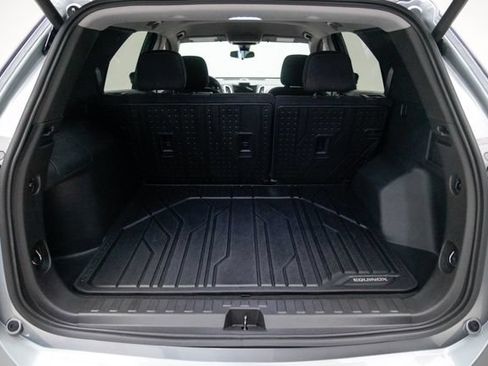 Used 2024 Chevrolet Equinox LT FWD image 13