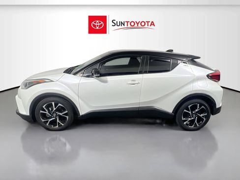 Used 2019 Toyota C-HR XLE image 7