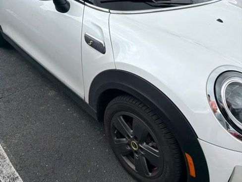 Used 2024 MINI Cooper SE FWD image 2
