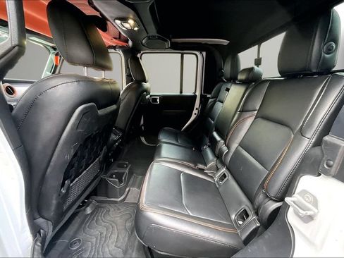 Used 2021 Jeep Gladiator Mojave w/ Uconnect 4C Nav & Sound Group AWD/4WD image 23