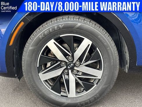 Used 2021 Kia Sorento S FWD image 19