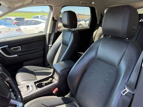 Used 2016 Land Rover Discovery Sport SE image 10