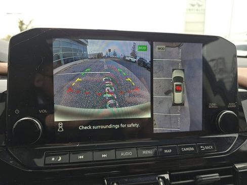 Used 2023 Nissan Pathfinder Platinum w/ Cargo Package image 14