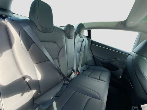 Used 2025 Tesla Model 3 Long Range RWD image 28