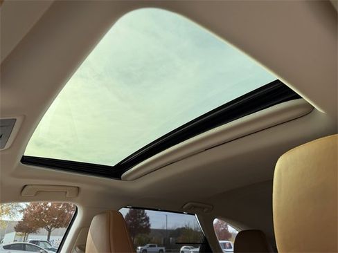 Used 2022 Lexus RX 350L Luxury image 27