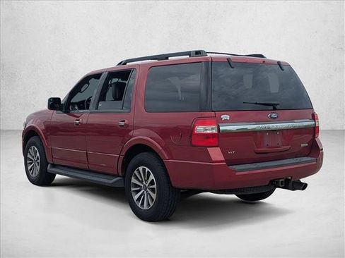 Used 2017 Ford Expedition XLT w/ Equipment Group 202A RWD image 8