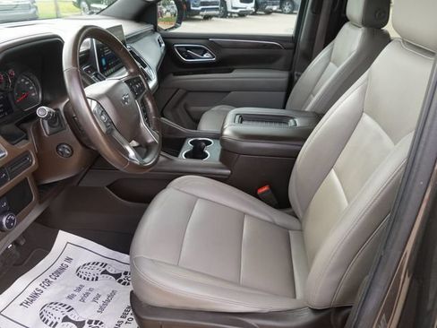 Used 2021 Chevrolet Suburban Z71 w/ Luxury Package AWD/4WD image 19