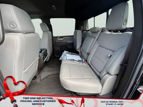 New 2025 GMC Sierra 2500 SLT w/ SLT Premium Package image 12