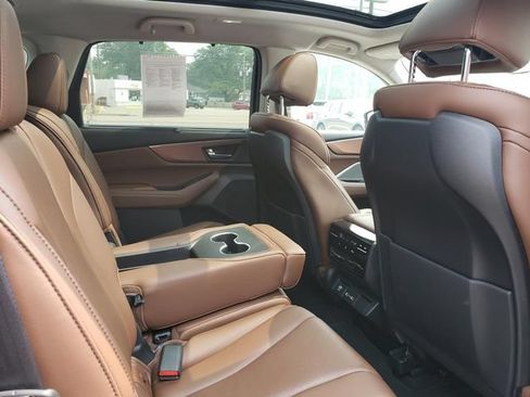 Used 2023 Acura MDX SH-AWD w/ Technology Package image 15