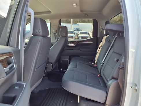 New 2026 GMC Sierra 1500 Elevation image 16