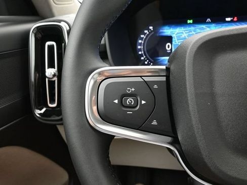 New 2026 Volvo XC40 B5 Plus w/ Protection Package Premier AWD/4WD image 25
