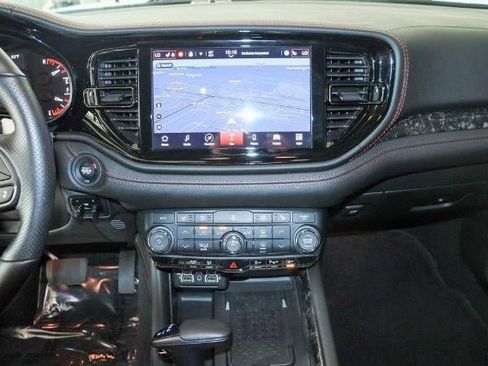 Used 2025 Dodge Durango R/T image 19