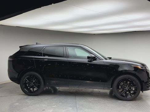 New 2026 Land Rover Range Rover Velar Dynamic SE image 9