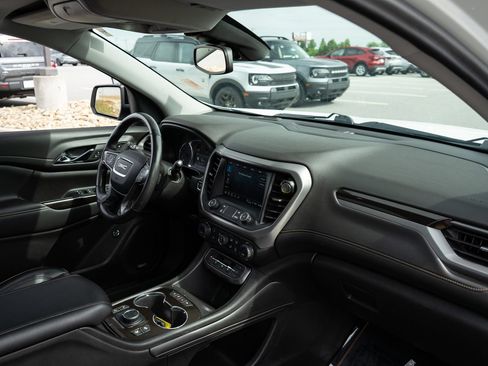 Used 2022 GMC Acadia AT4 w/ Preferred Package AWD/4WD image 23