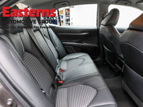 Used 2022 Toyota Camry SE image 22