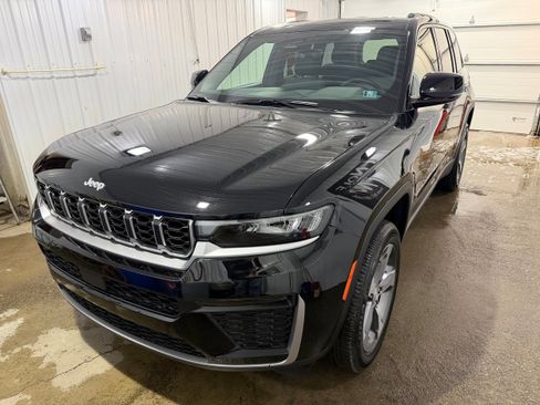 New 2026 Jeep Grand Cherokee Limited image 4