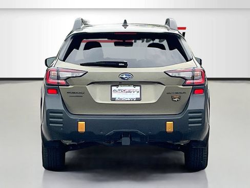Used 2025 Subaru Outback Wilderness AWD/4WD image 6
