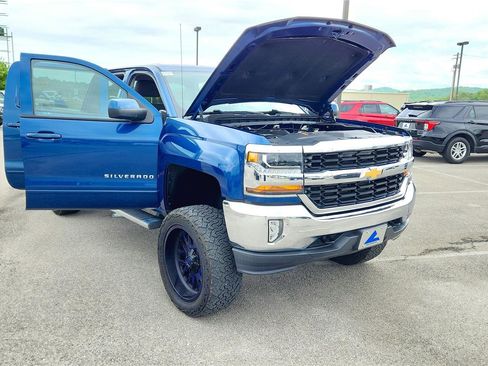 Used 2017 Chevrolet Silverado 1500 LT w/ True North Edition AWD/4WD image 5