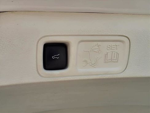 Used 2018 Lincoln Navigator Black Label image 5