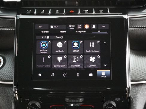 Used 2025 Jeep Grand Cherokee Laredo X AWD/4WD image 15