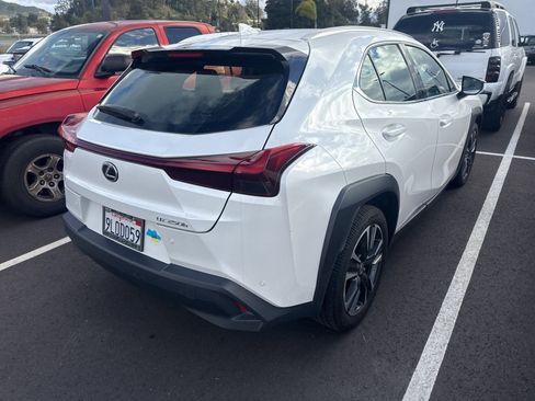 Used 2024 Lexus UX 250h FWD image 6