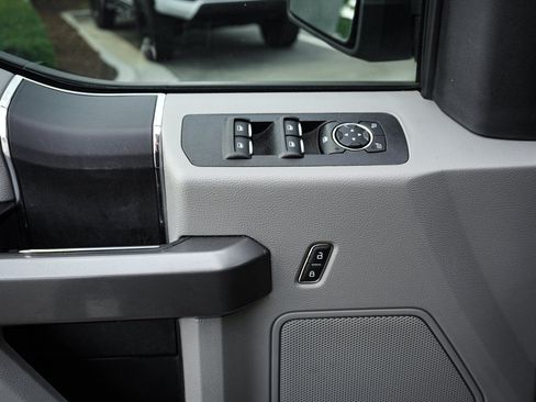 Used 2020 Ford F150 XLT AWD/4WD image 15