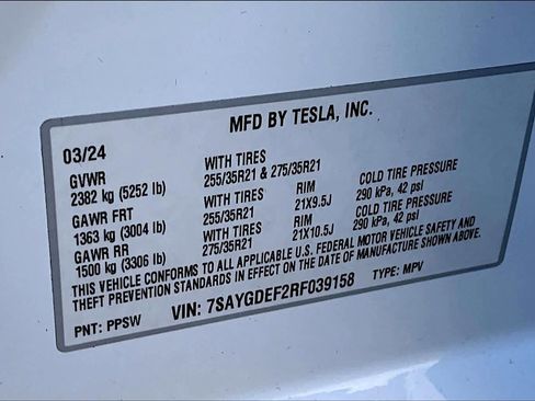 Used 2024 Tesla Model Y Performance image 30