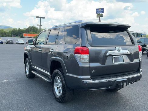 Used 2013 Toyota 4Runner SR5 w/ Convenience Pkg AWD/4WD image 11