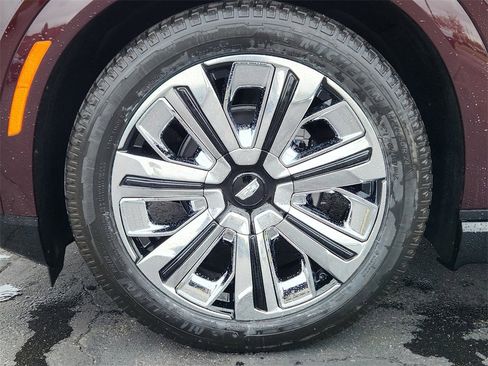 New 2025 Cadillac Escalade IQ Luxury 2 w/ LPO, Radiant Package image 6