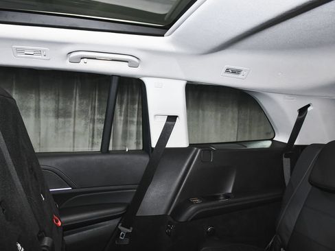 Used 2023 Mercedes-Benz GLS 580 4MATIC image 62