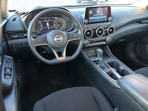 Used 2024 Nissan Sentra SV FWD image 18