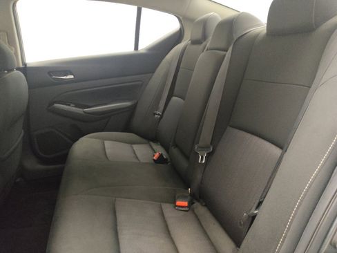 Used 2021 Nissan Altima 2.5 SV w/ SV Premium Package FWD image 18