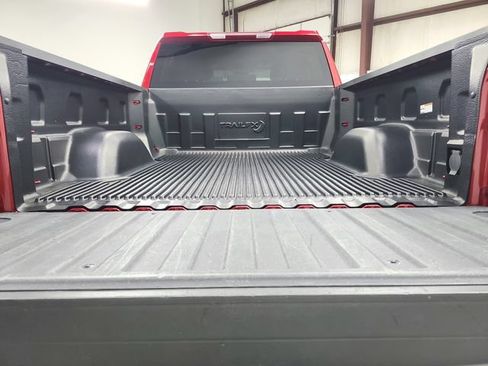 Used 2023 Chevrolet Silverado 1500 LT AWD/4WD image 46