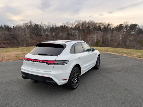 New 2026 Porsche Macan S image 7