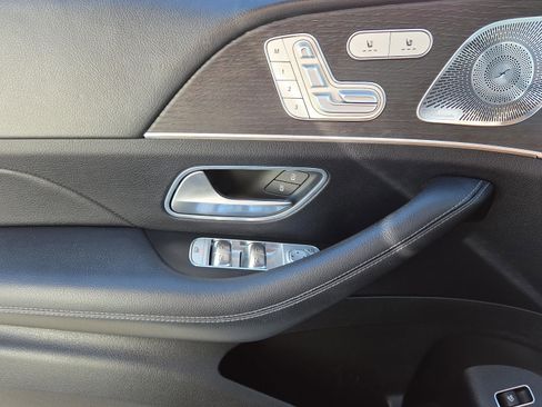 Used 2022 Mercedes-Benz GLE 350 4MATIC w/ Premium Package image 44