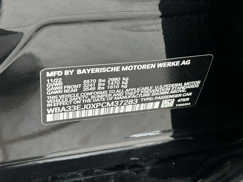 Used 2023 BMW 760i xDrive image 30