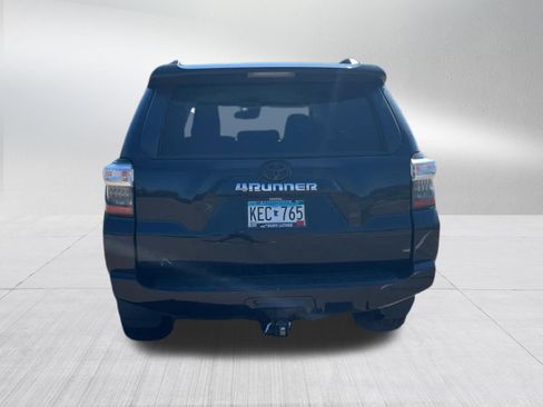 Certified 2021 Toyota 4Runner SR5 AWD/4WD image 4