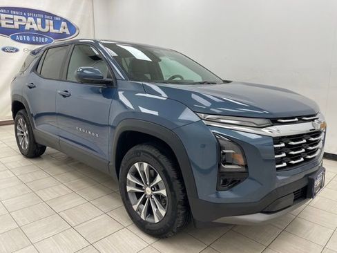 New 2026 Chevrolet Equinox LT w/ Convenience Package II AWD/4WD image 1