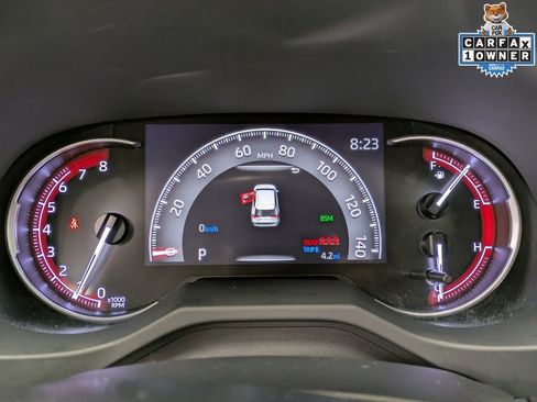 Used 2020 Toyota RAV4 Limited image 17