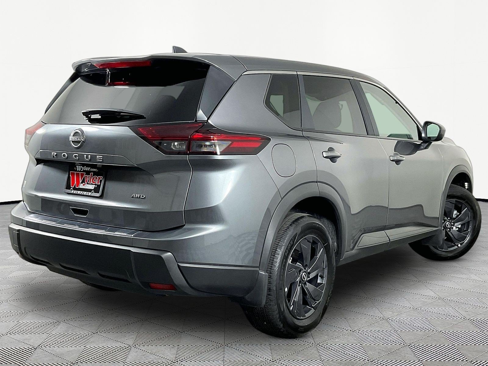 Certified 2026 Nissan Rogue SV w/ Cold Weather Package AWD/4WD image 6