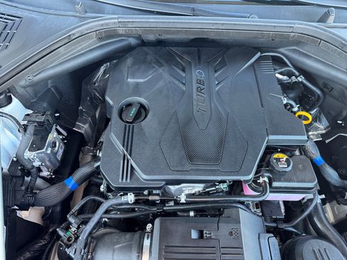 Used 2026 Genesis GV70 2.5T Select image 22