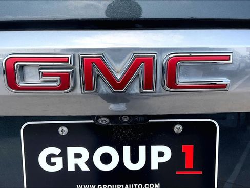 Used 2021 GMC Yukon Denali w/ Denali Premium Package AWD/4WD image 60