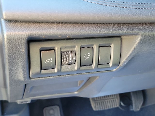 Used 2025 Subaru Outback Wilderness AWD/4WD image 12