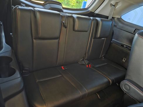 Used 2019 Toyota Highlander SE AWD/4WD image 33